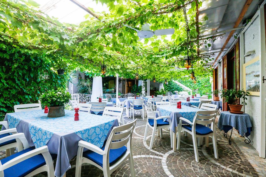 Pensione Villa Mafalda Форио Экстерьер фото